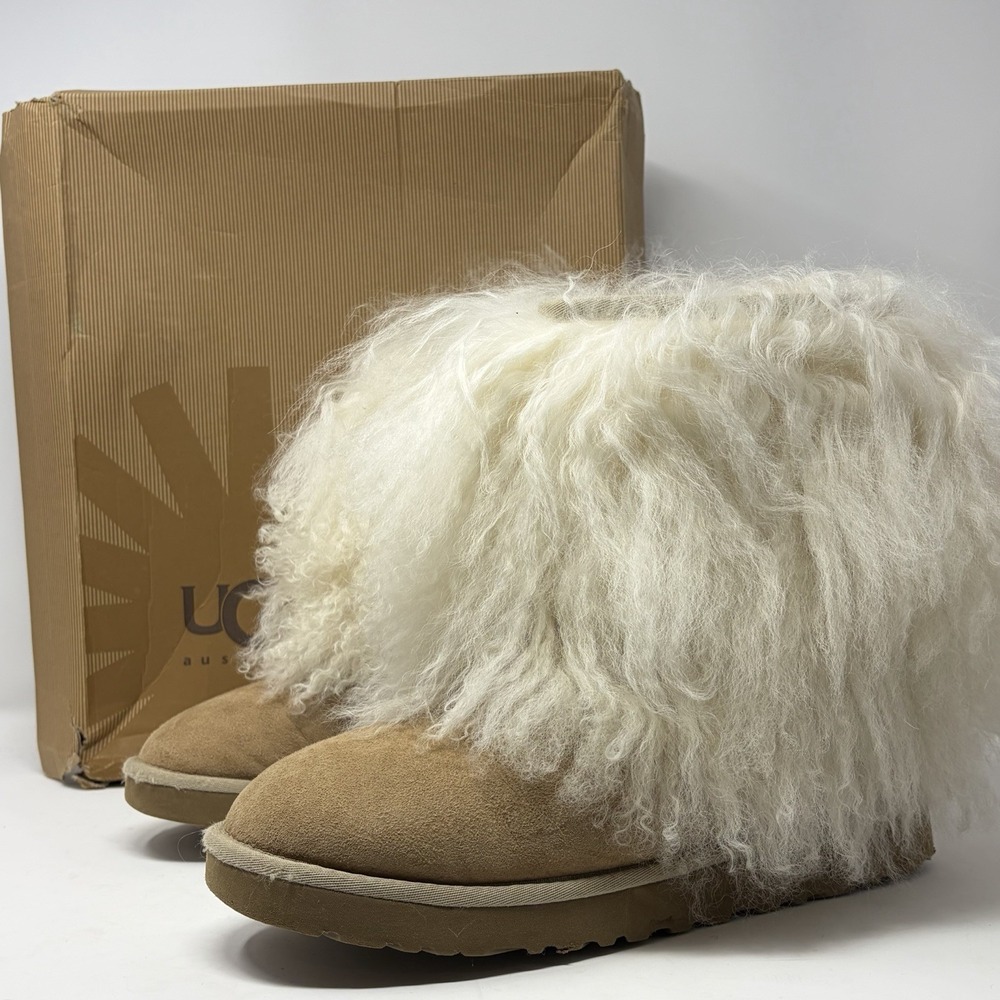 Ugg Australia Sheepskin Mongolian Hair Cuff 1875 Size 10 EU 41 RETIRED STYLE